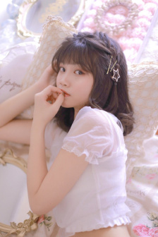 宝宝我们在办公室运动一下